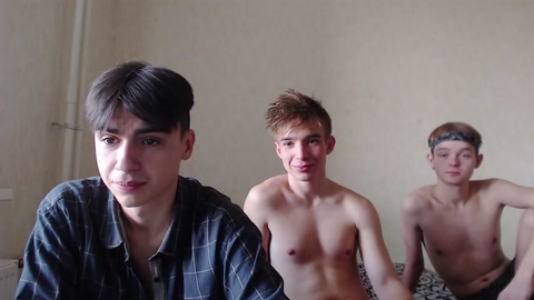 stralght_twinks  24-09-2022